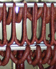 Wurst im Räucherschrank